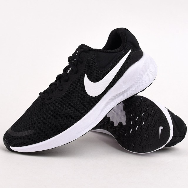 Nike Revolutionn 7