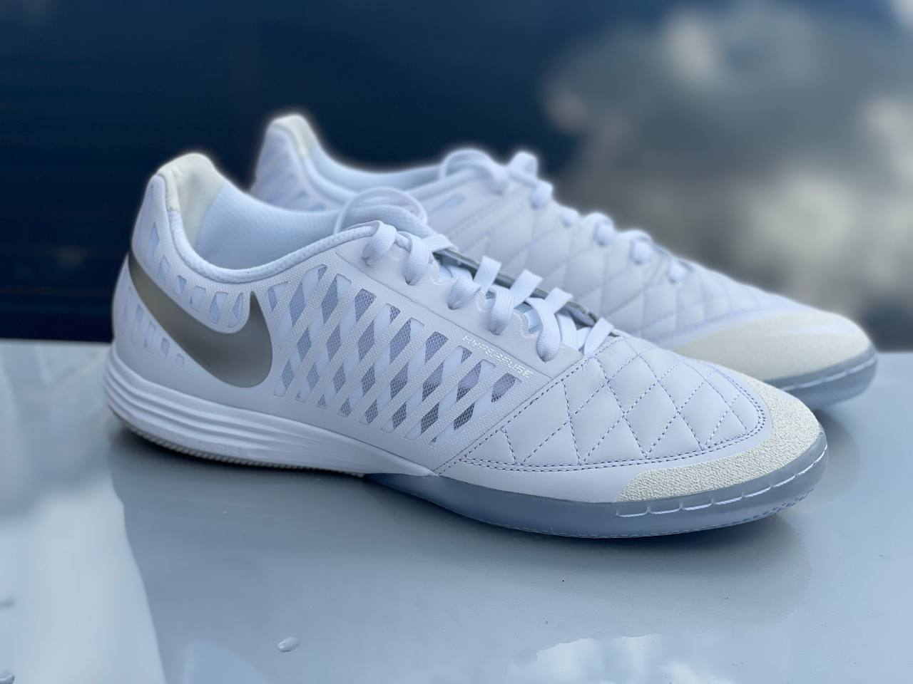 Lunar Gato II