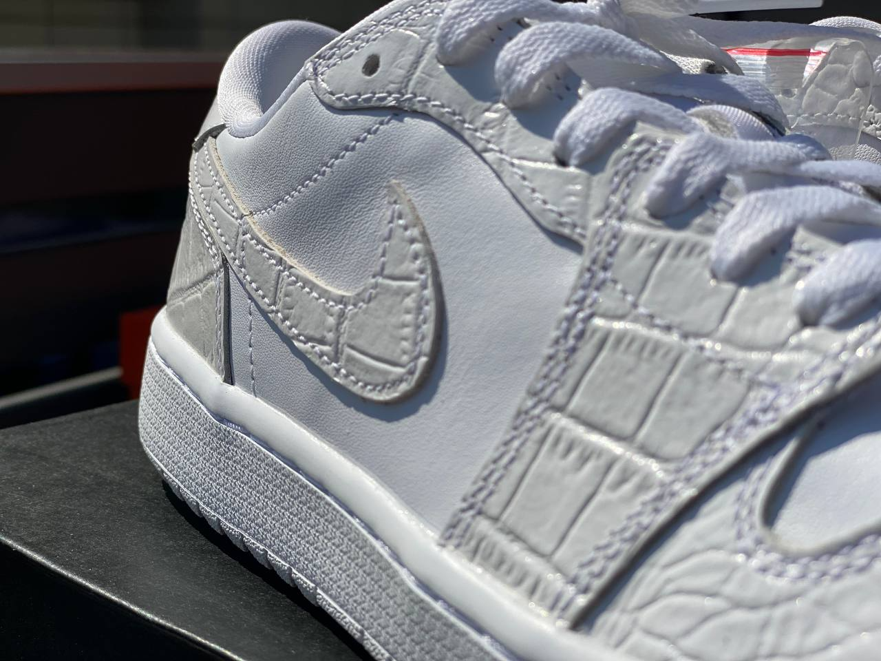 Air Jordan 1 Low G