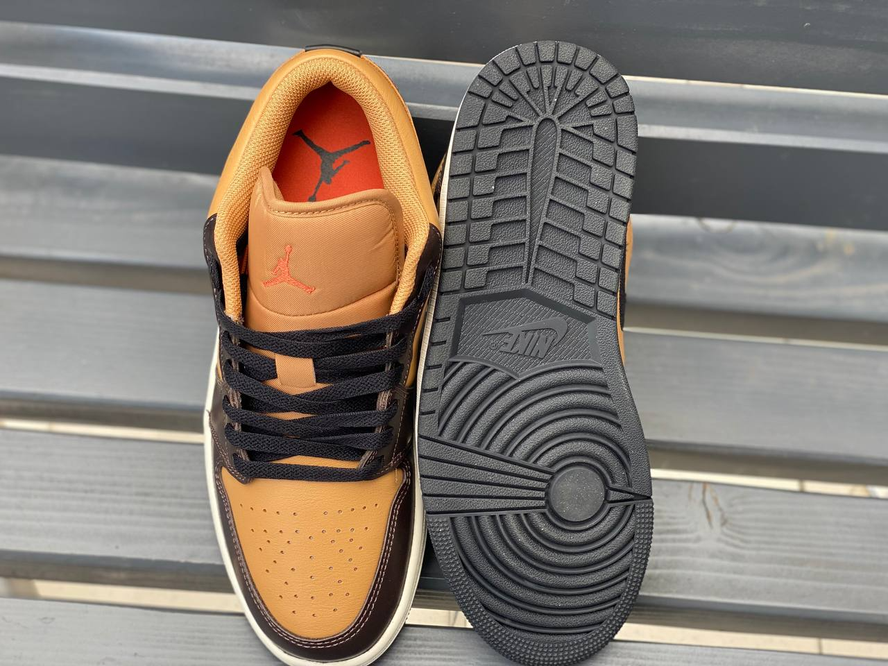 Air Jordan 1