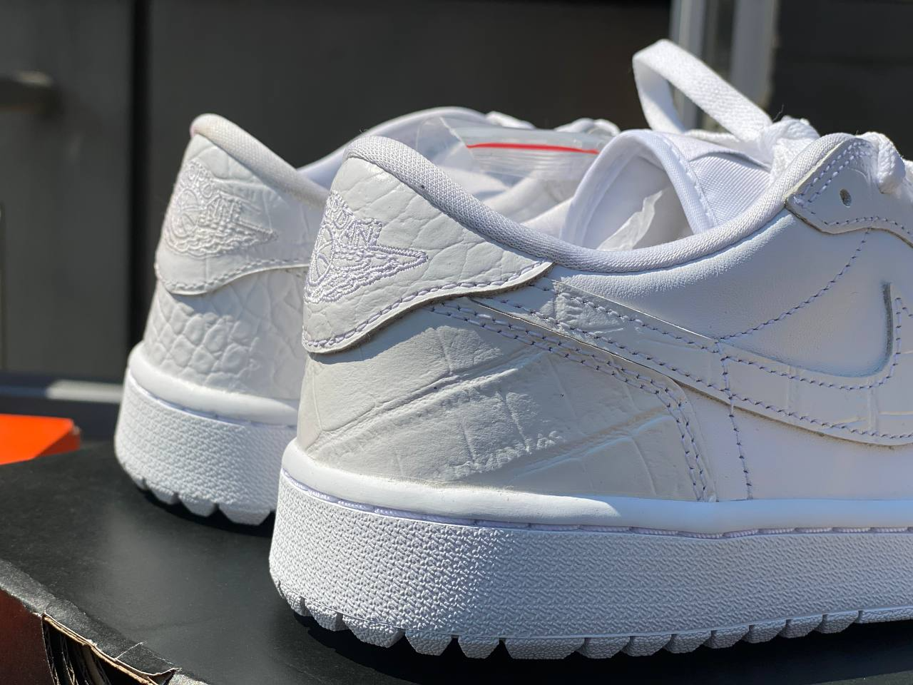 Air Jordan 1 Low G