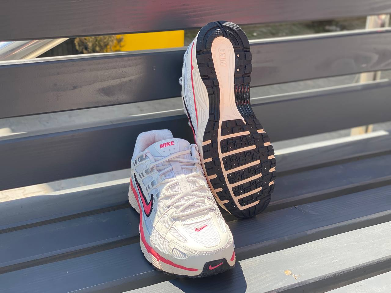 NIKE W P-6000