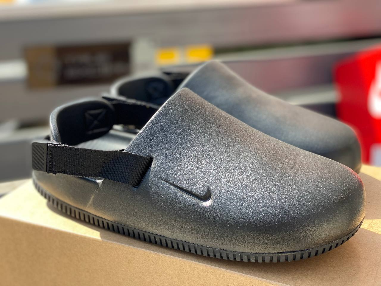Мюлі Nike