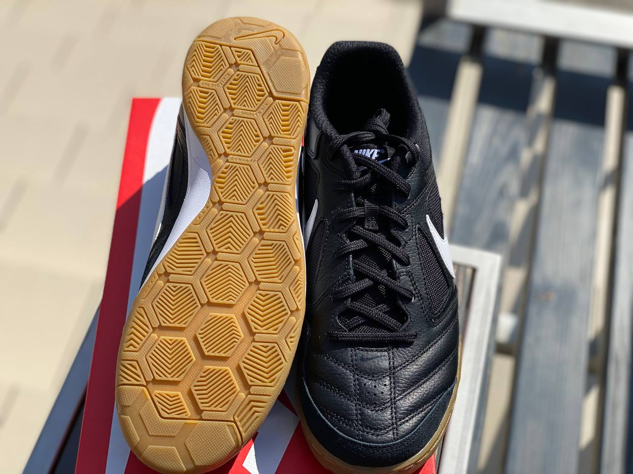 Nike Gato