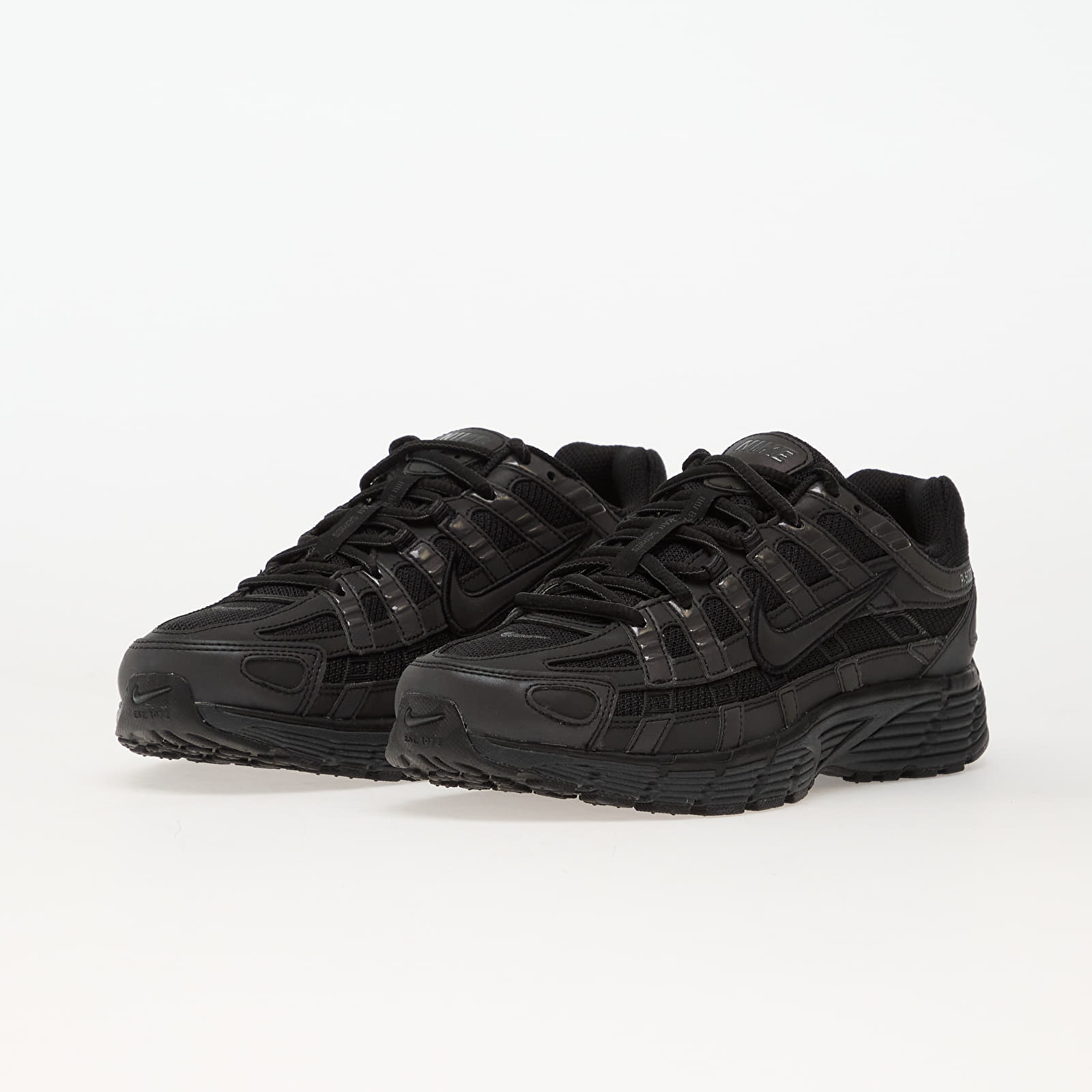 Nike P-6000